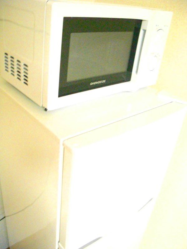 冷蔵庫・電子レンジ　(実際とは異なる場合が御座います)