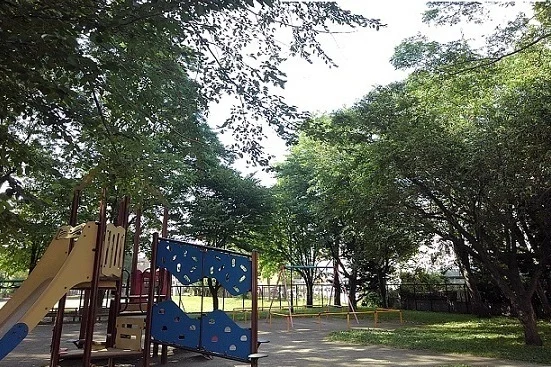 わらべ公園まで700m