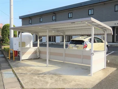 屋根付き駐輪場あり