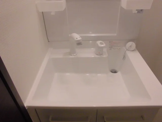独立洗面台
