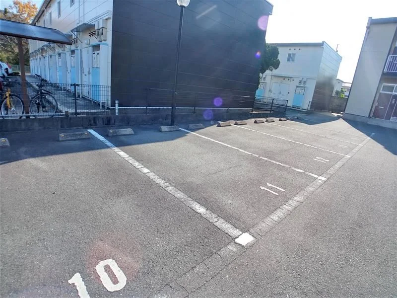 設備・仕様は号室により異なる為、現況を優先致します。