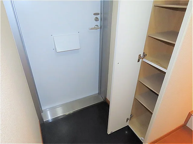 シューズボックスあり