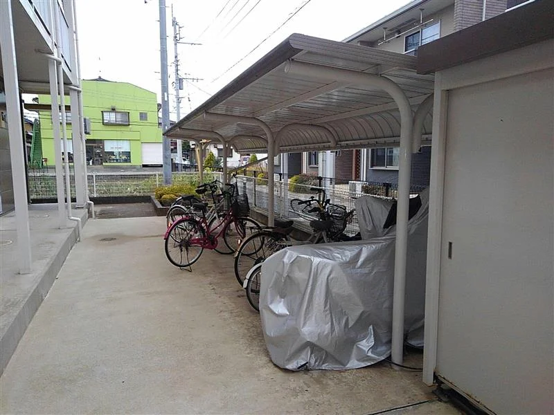 駐輪場完備