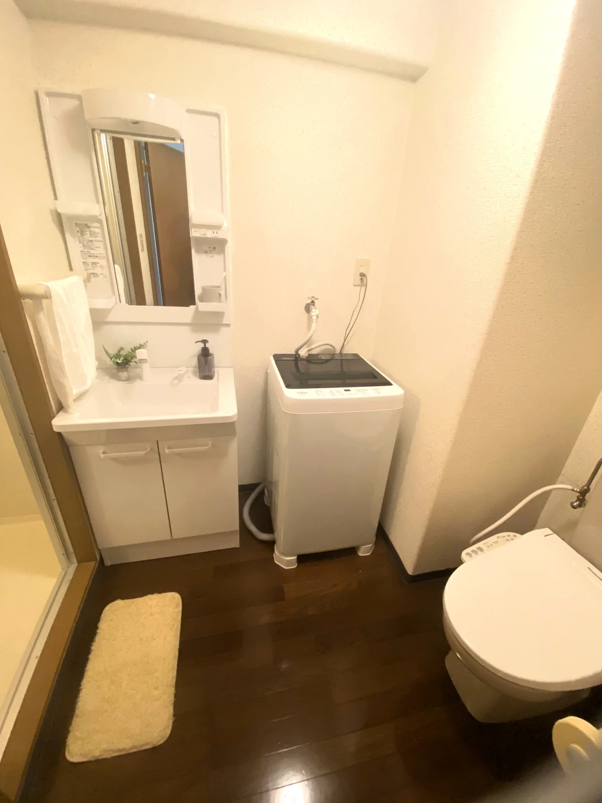 バス・トイレ別だからゆったり✨独立洗面台も便利ですよ🎶