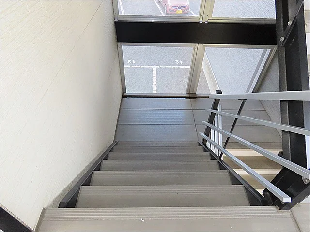 階段上からのアングルです