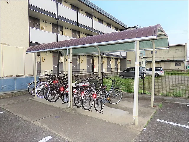 屋根付き駐輪場あり