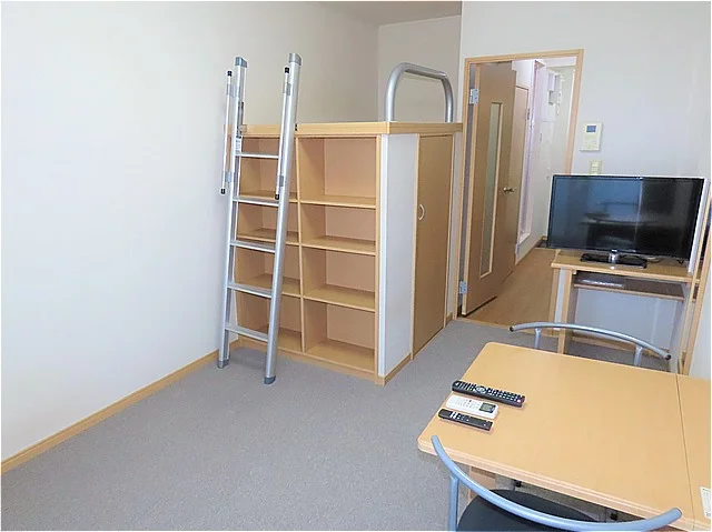 2・3階はカーペットのお部屋です