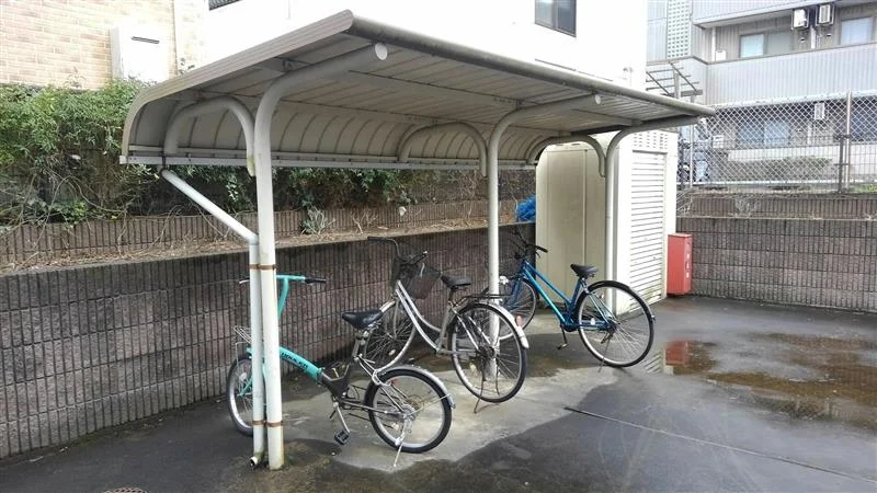 駐輪場完備