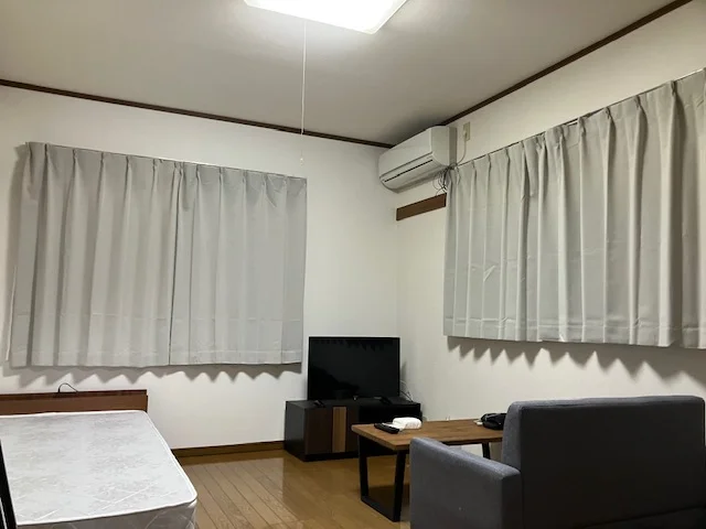 角部屋・2面窓の風通しの良いお部屋です。