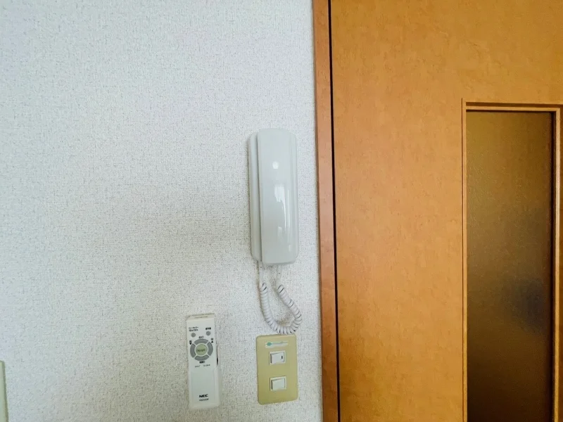 インターフォン