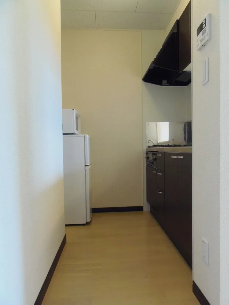 3口ガスコンロ完備です。