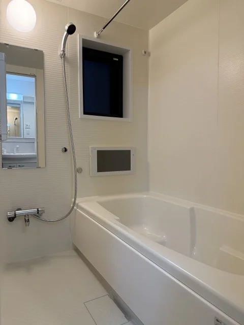 浴室にはテレビも♪