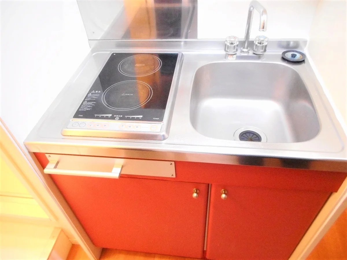 2口の電気コンロまたはIHコンロとなります