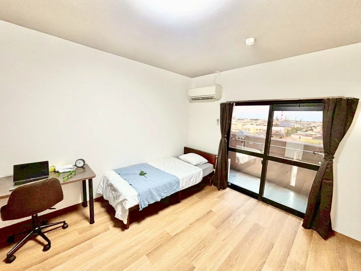 ※撮影用の観察植物・食器調理器具・雑貨類等はございません。※写真は現況優先