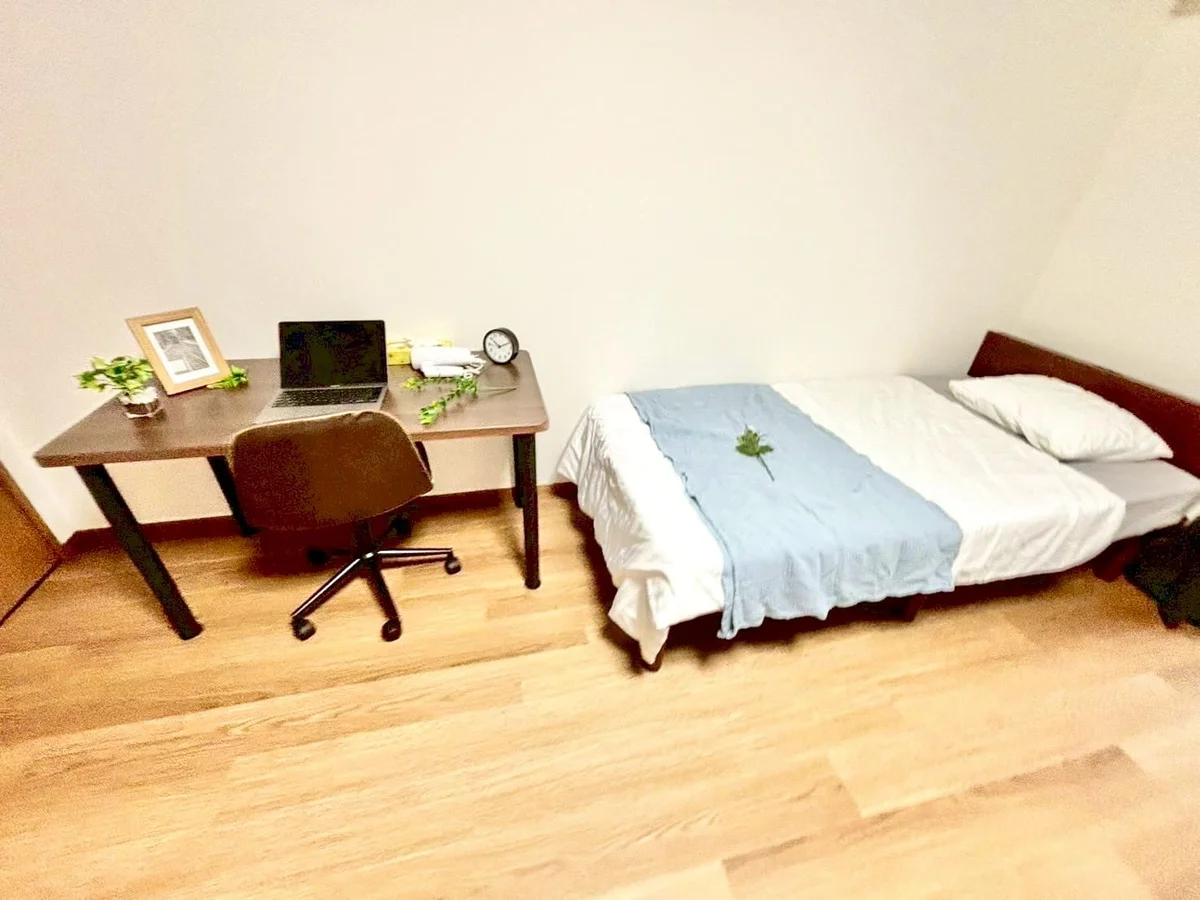 ※撮影用の観察植物・食器調理器具・雑貨類等はございません。※写真は現況優先