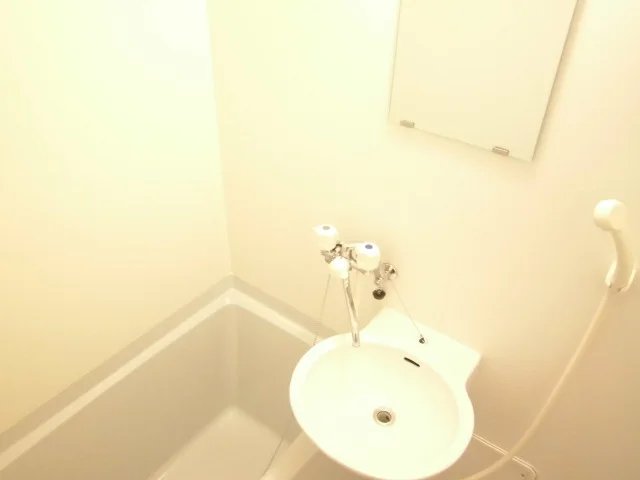 湯船に浸かり1日の疲れを取ろう