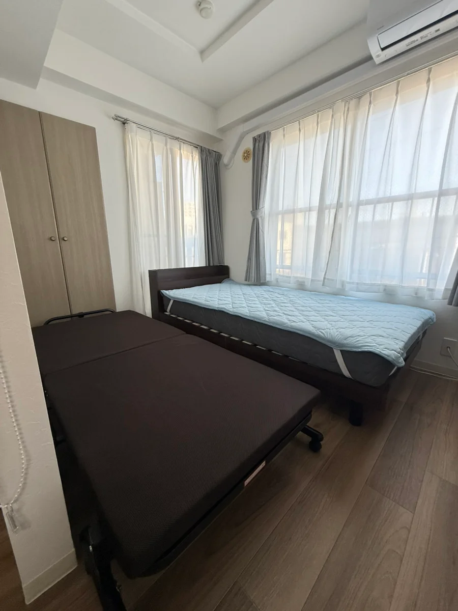 折り畳みベッド設置