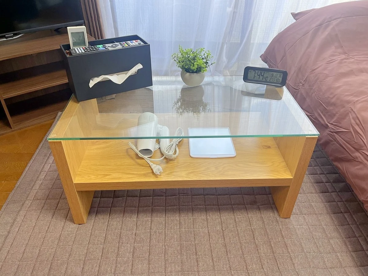 棚付きのローテーブルがあります♪すぐ使うものなど収納しておけます！