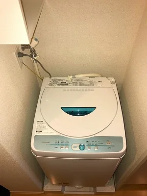 収納付きの洗濯機置き場です！