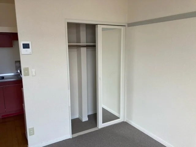 居室は1Ｆフローリング、2Ｆは絨毯。