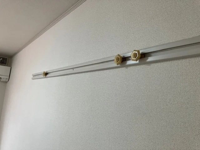 ハンガー掛け（ハンガー5本付き）