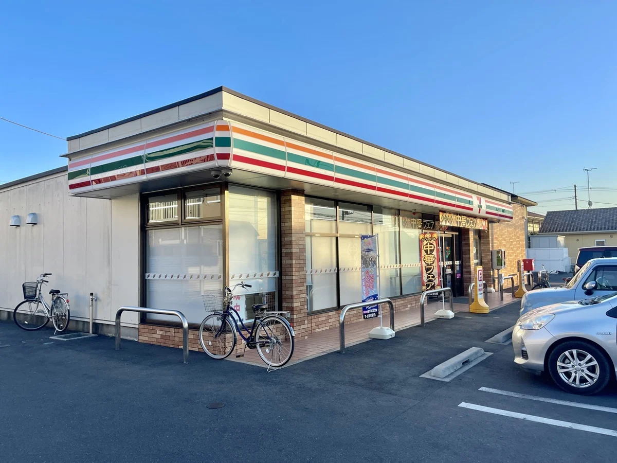 コンビニ徒歩４分