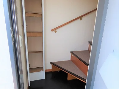 1階に玄関がある内階段のお部屋です
