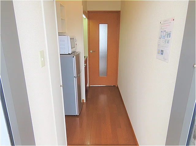 玄関からのアングルです