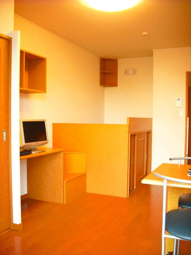 ハイベット下収納や、階段下収納有♪