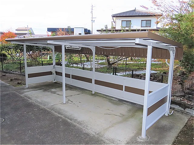 屋根付き駐輪場あり