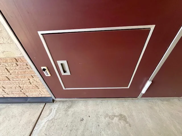 宅配ボックス