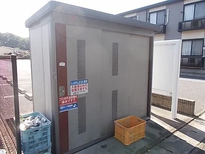 入居者様専用ゴミ庫です。