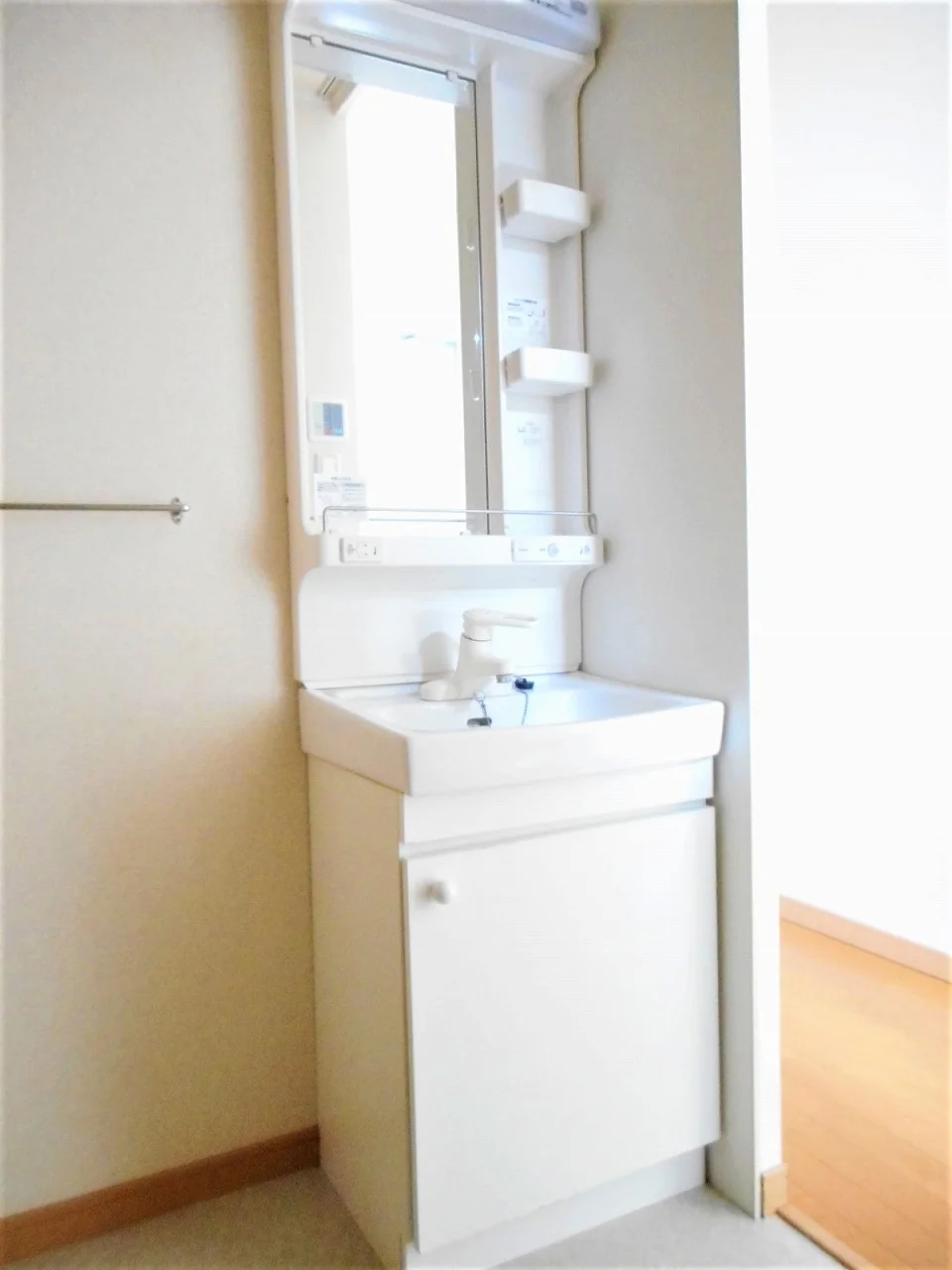 使いやすい独立洗面台です