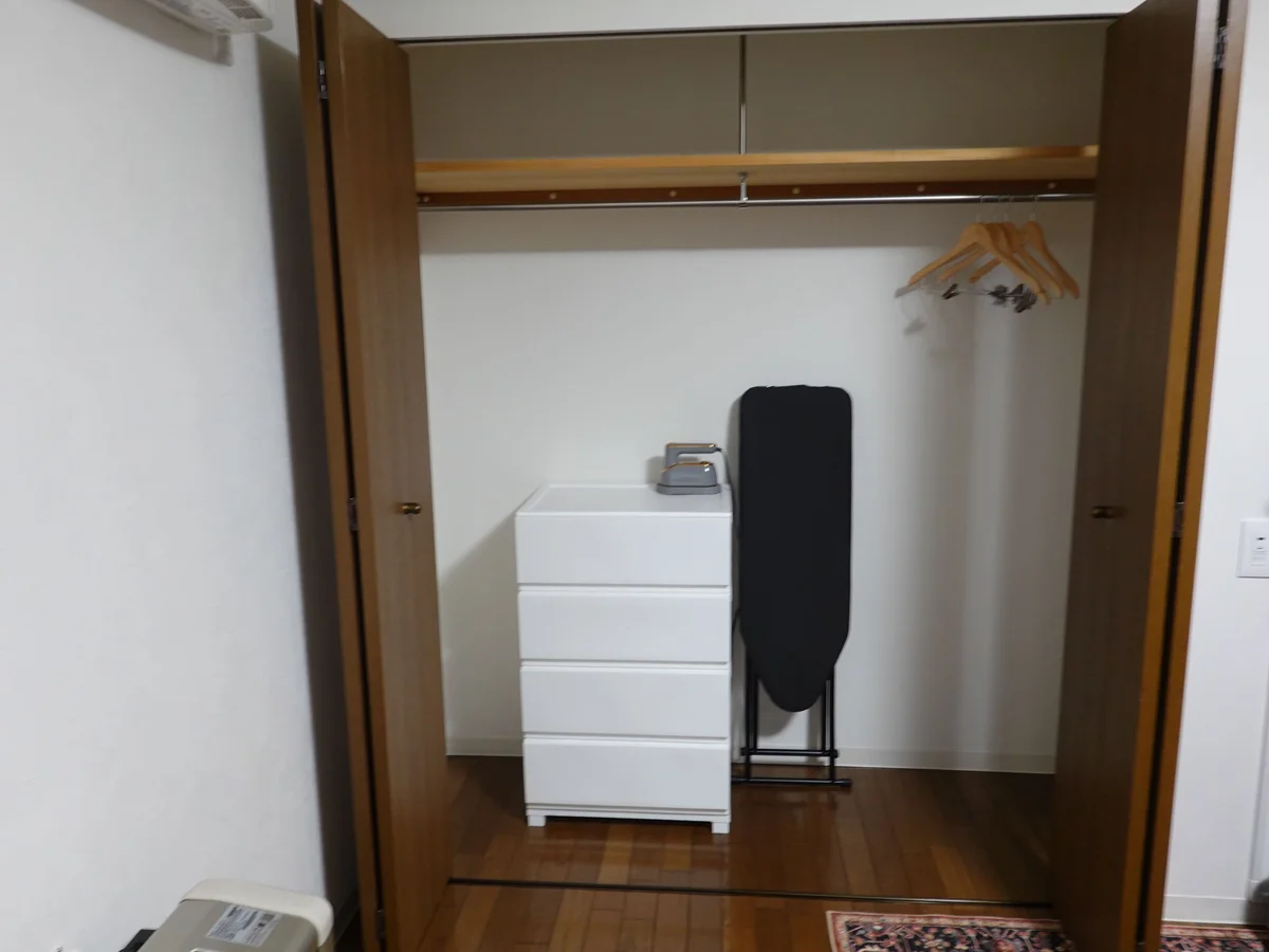 広々クローゼットがあります。