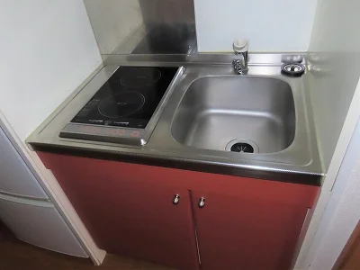 2口の電気コンロまたはIHコンロとなります