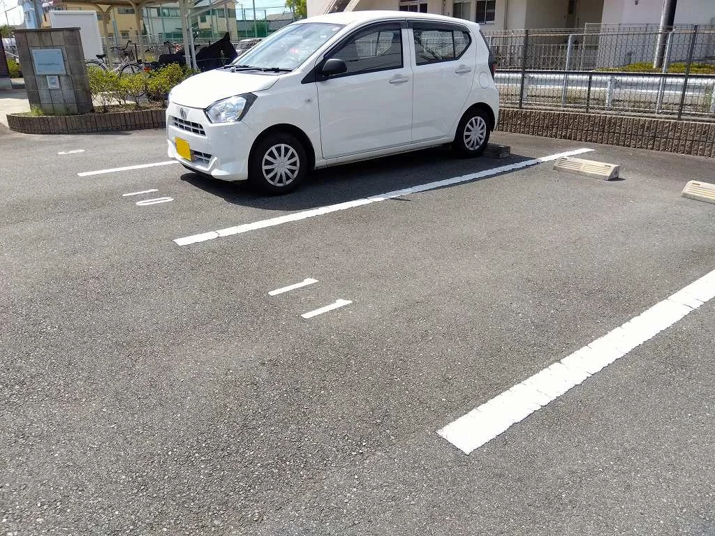 敷地内　月極駐車場①
