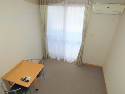 ベッド上からのアングルです