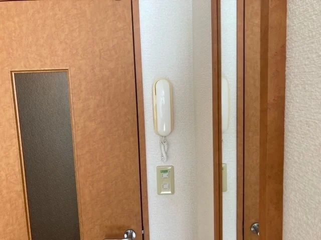 インターホン