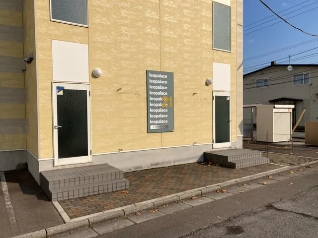 物件出入口