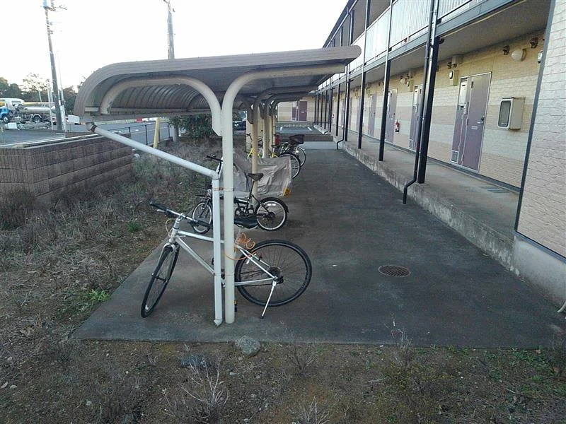 駐輪場完備