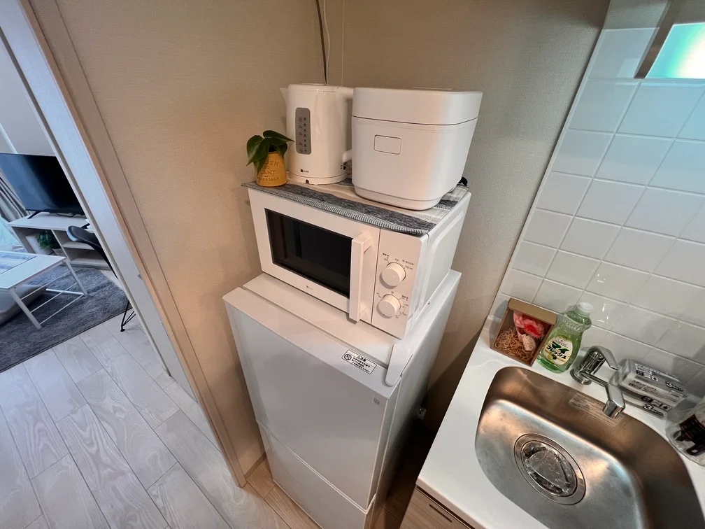 家電は清潔感のある白色で統一しています。