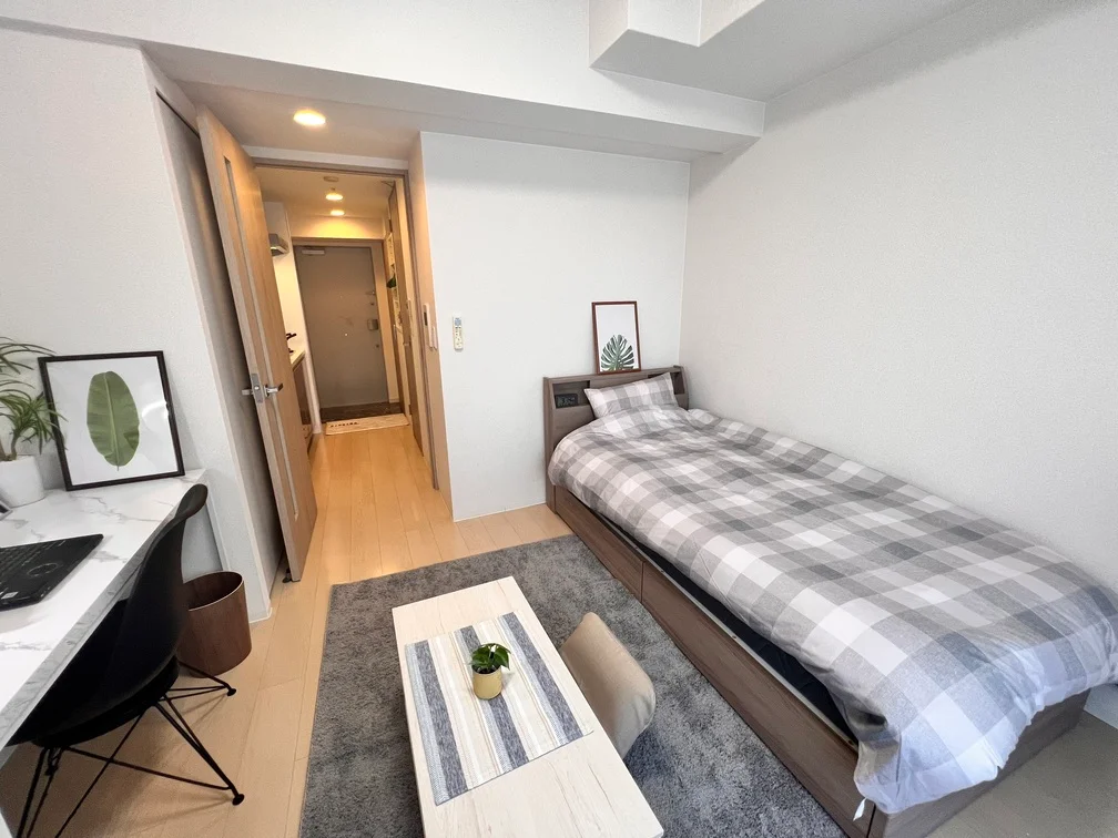 座椅子やローテーブルもあり、くつろげます。