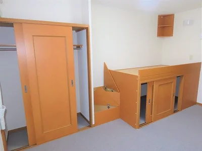 クローゼット、ベッド下収納あり