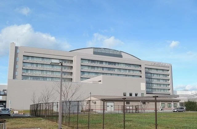 八戸市民病院まで1700m