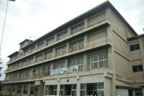 新井田小学校まで650m