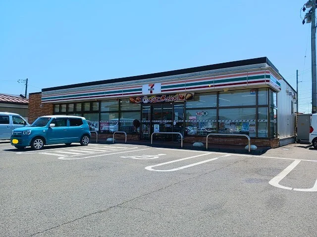 セブンイレブン奥州水沢町屋敷店まで900m