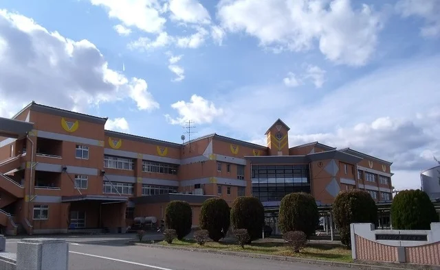 宮野目小学校まで25m