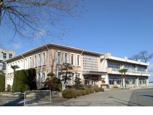 油井小学校まで1800m