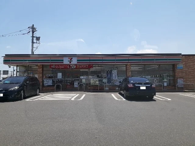 セブンイレブン小山卒島店まで500m