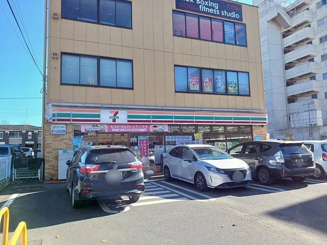 セブンイレブン　白梅4丁目店まで600m